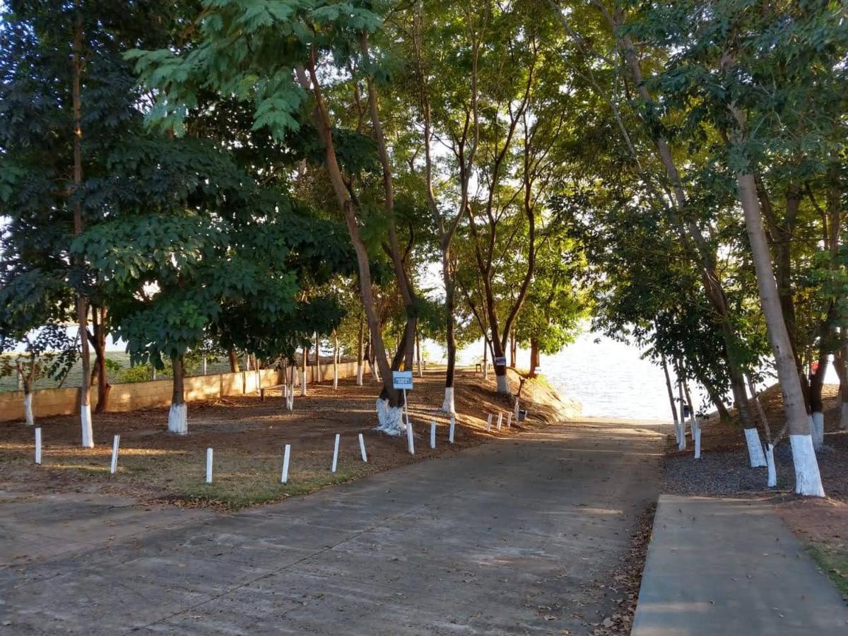 Enseada Nautico Apart Flat I Vista Para O Lago Corumba Caldas Novas Exterior photo